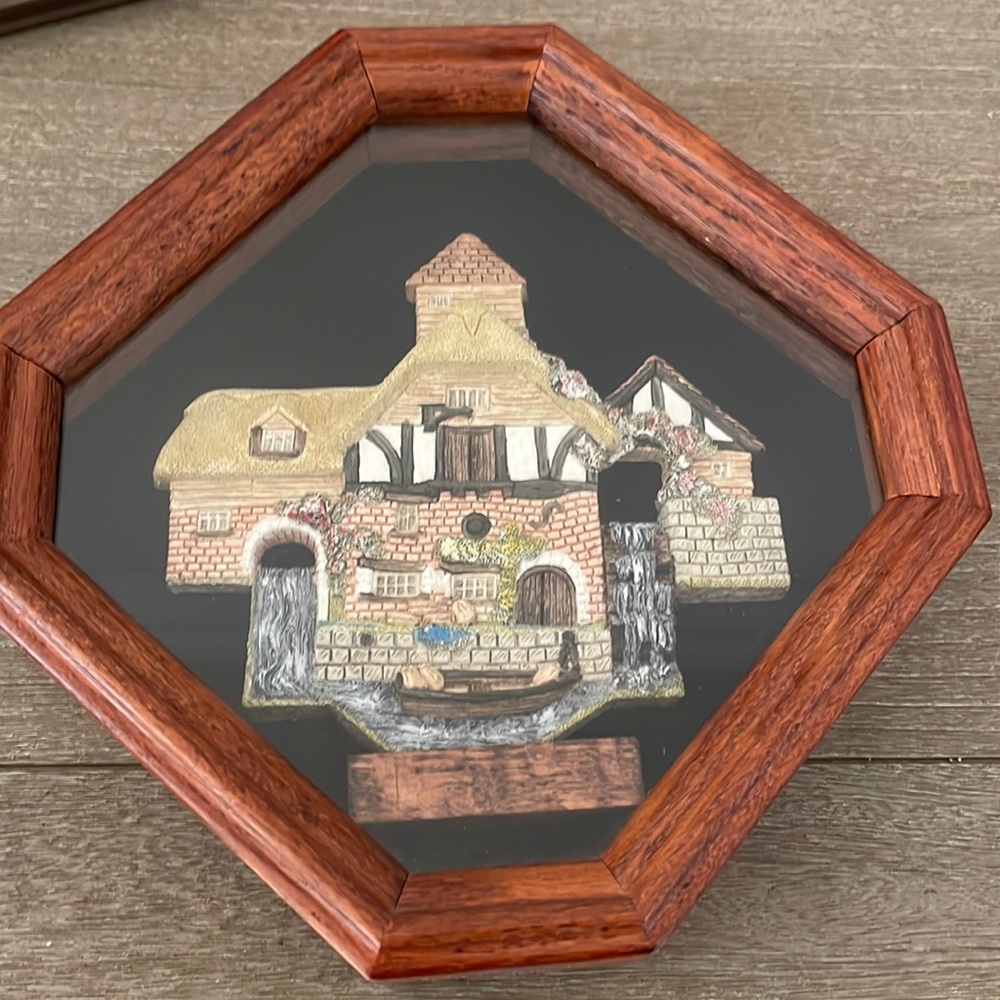 REDUCED! David Winter Pershore Mill shadow box